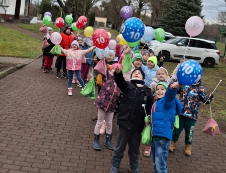 Dziesiątkowa Qźnia Wiedzy Razem Raźniej - wizyta przedszkolaków