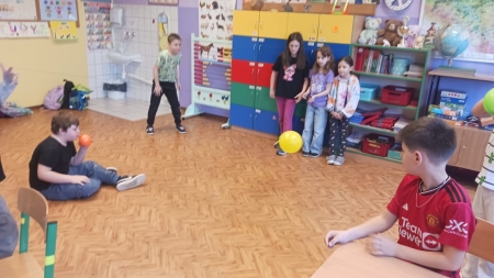 Doświadczenia z wodą, powietrzem i ogniem - innowacja ekologiczna w klasie 2 