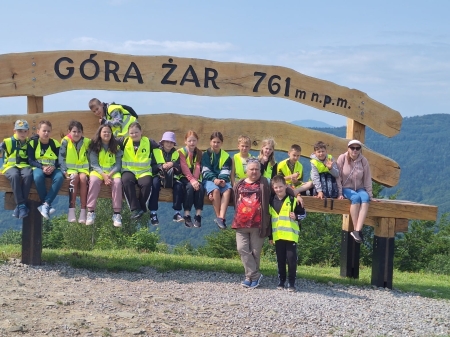 Wakacyjna przygoda dzieci na Zielonej Szkole w Porąbce