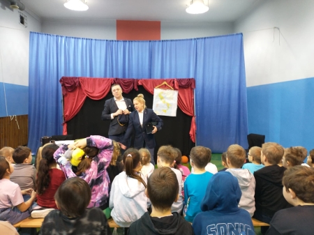 Przedstawienie ''O psie, który jeździł koleją''