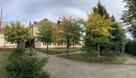 O szkole