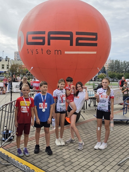 Nasza młodzież na podium! Sukces w Biegu GAZ-SYSTEM na piątkę